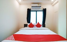 Collection O White House Regency